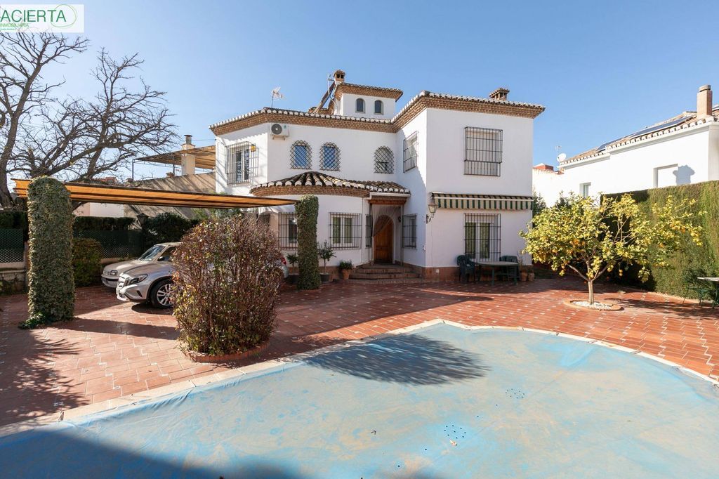 Maison de luxe à vendre à Granada, 735 000 €, Photo 1