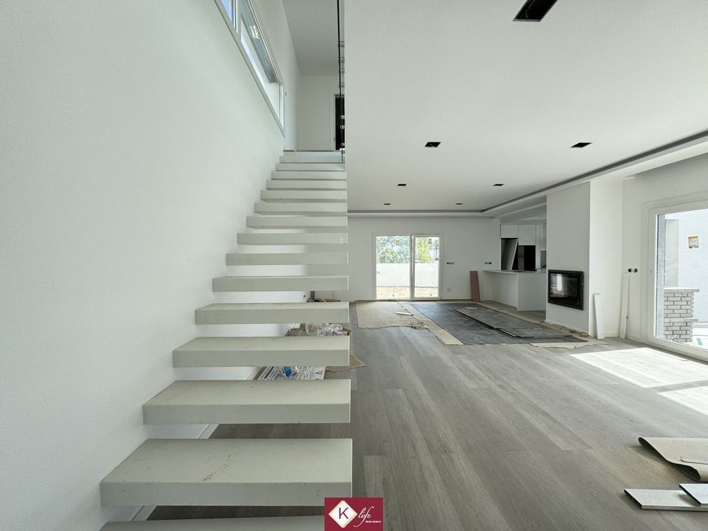 Maison de luxe à vendre à Almada, 640 000 €, Photo 3