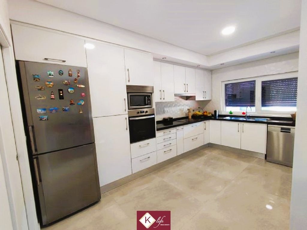 Luxury House for sale in Almada, 560 000 €, Photo 3