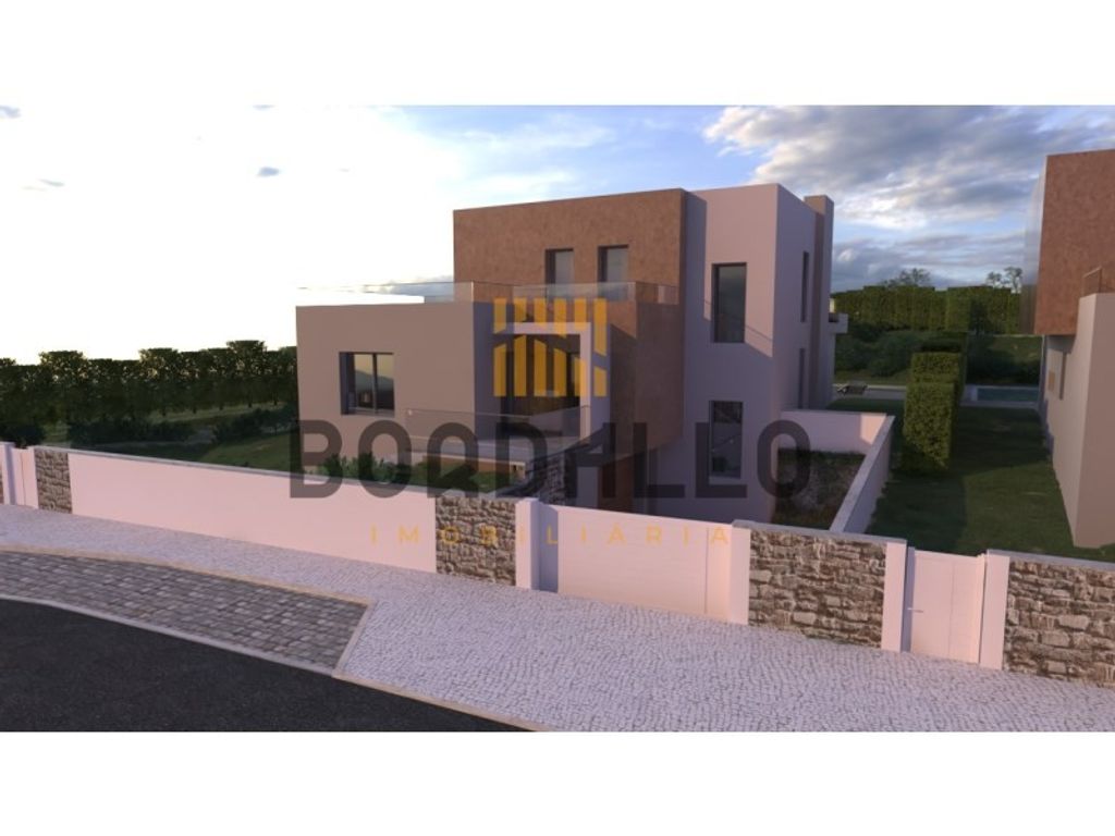 Maison de luxe à vendre à Caldas Da Rainha, 700 000 €, Photo 1