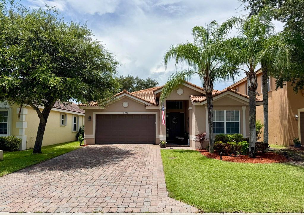 Luxury House for sale in Stuart, 413 697 €, Photo 1