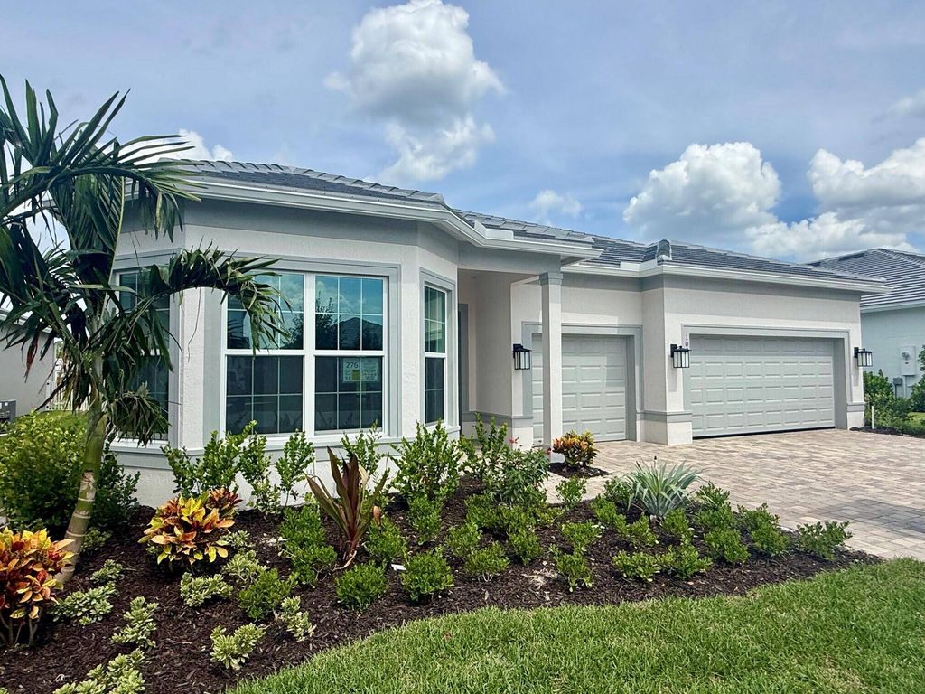 Luxury House for sale in Stuart, 739 234 €, Photo 1