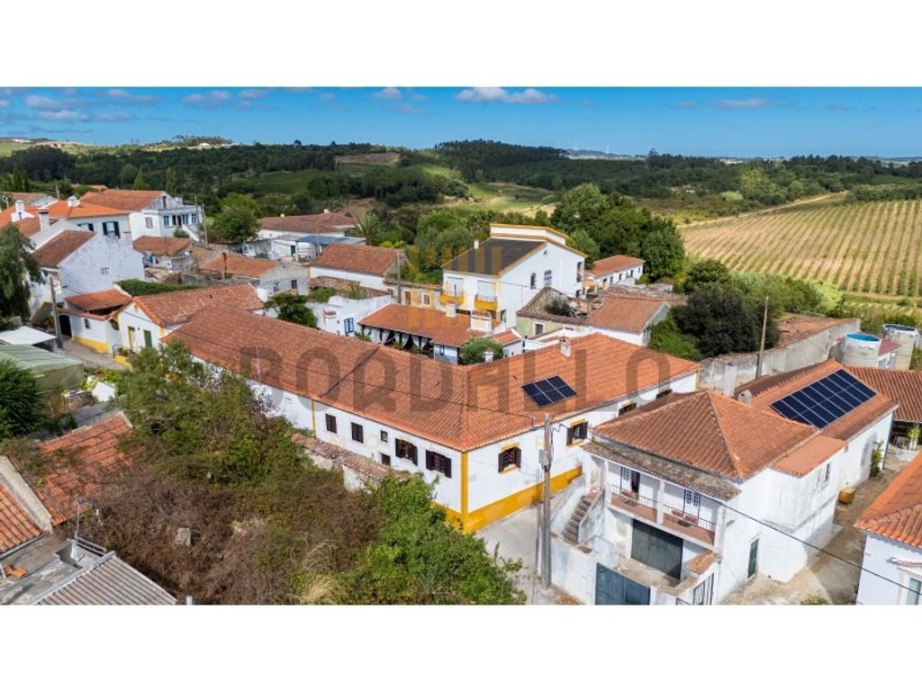 Luxury House for sale in Bombarral, 590 000 €, Photo 1