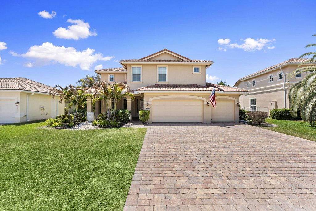 Luxury House for sale in Stuart, 632 408 €, Photo 1