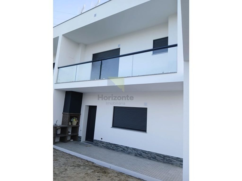 Luxury House for sale in Seixal, 585 000 €, Photo 1