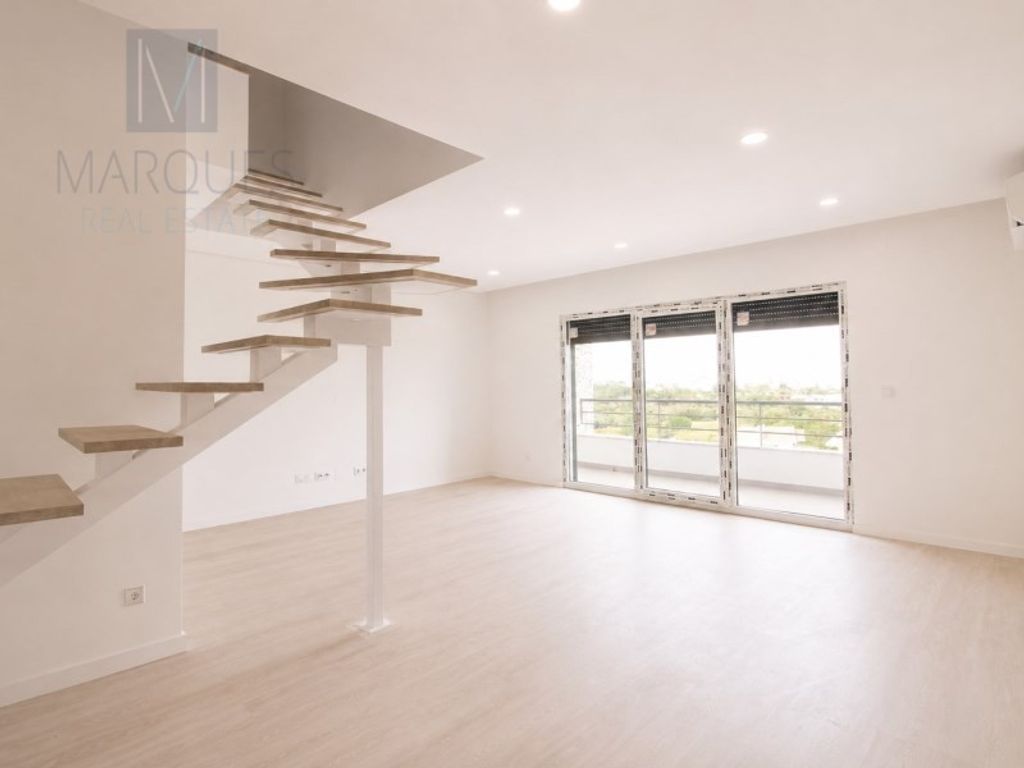 Luxury Apartment for sale in Seixal, 750 000 €, Photo 2