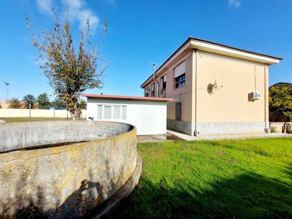 Luxury House for sale in Badajoz, 525 000 €, Photo 4