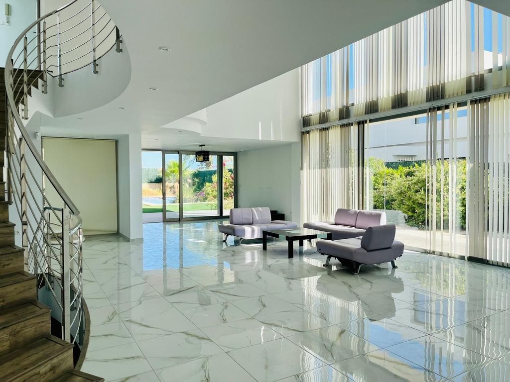 Luxury House for sale in Elche, 985 000 €, Photo 4