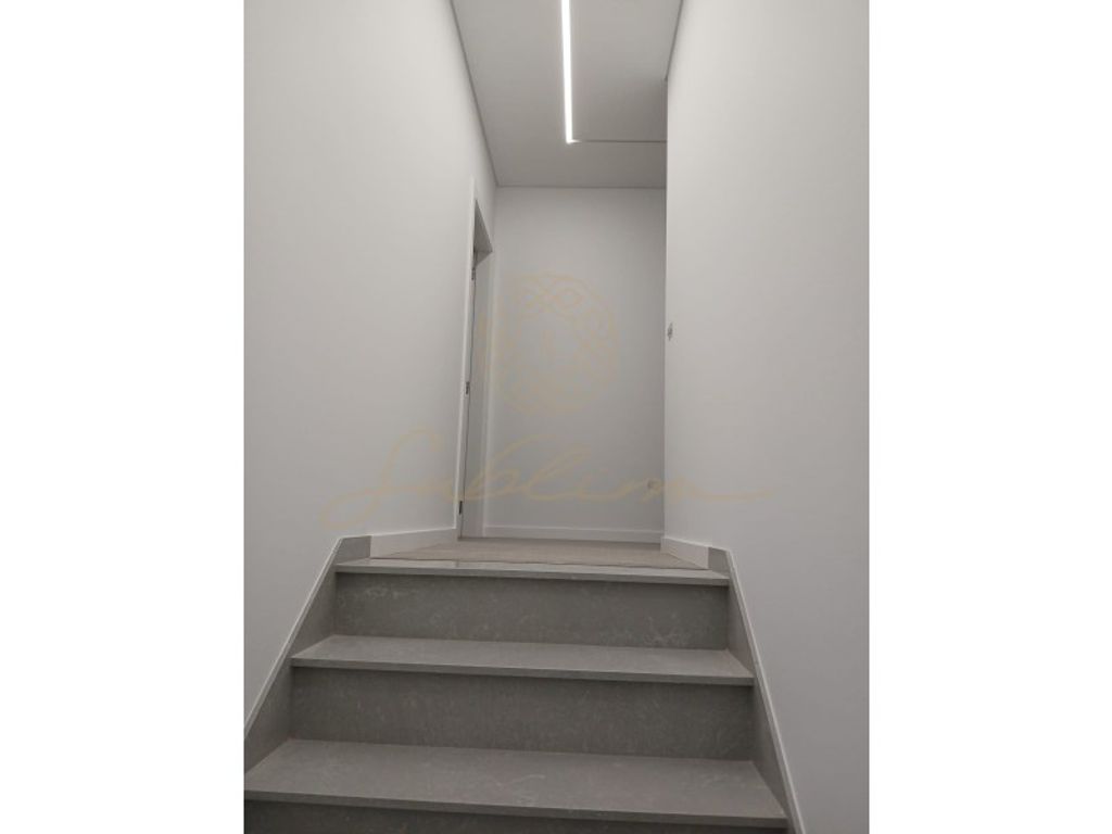 Luxury House for sale in Seixal, 495 000 €, Photo 5