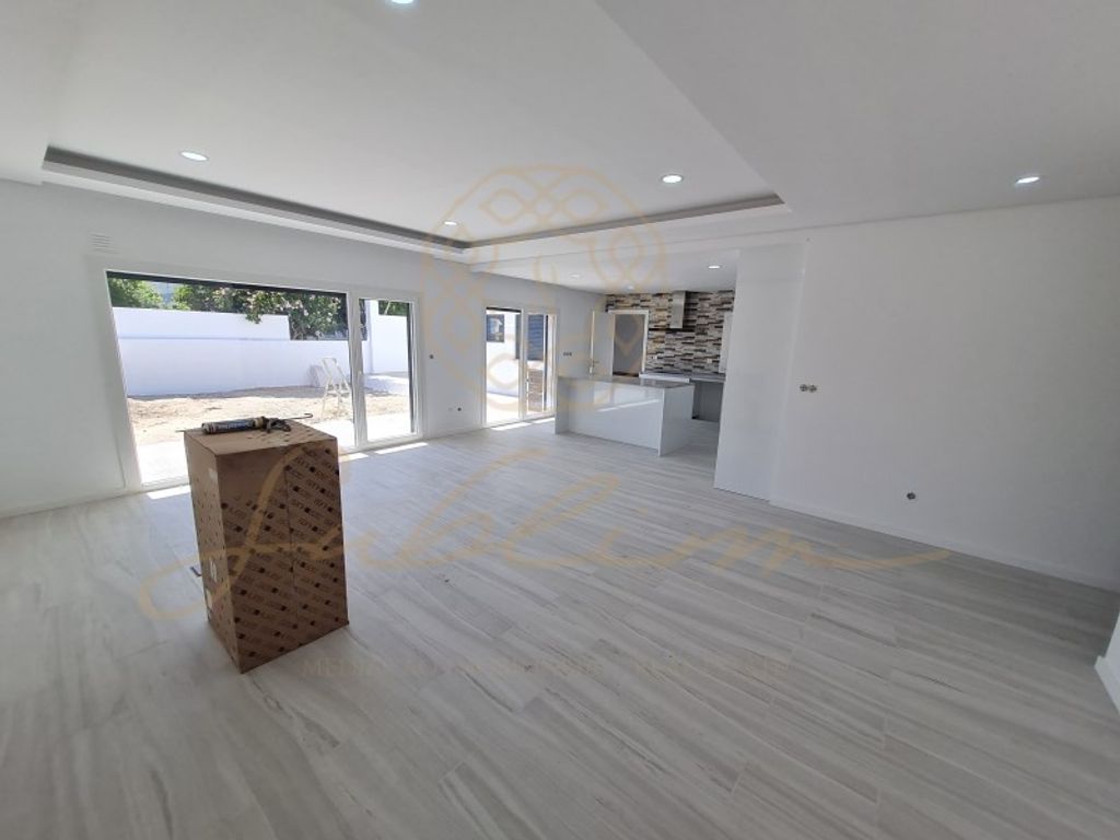 Luxury House for sale in Seixal, 640 000 €, Photo 7
