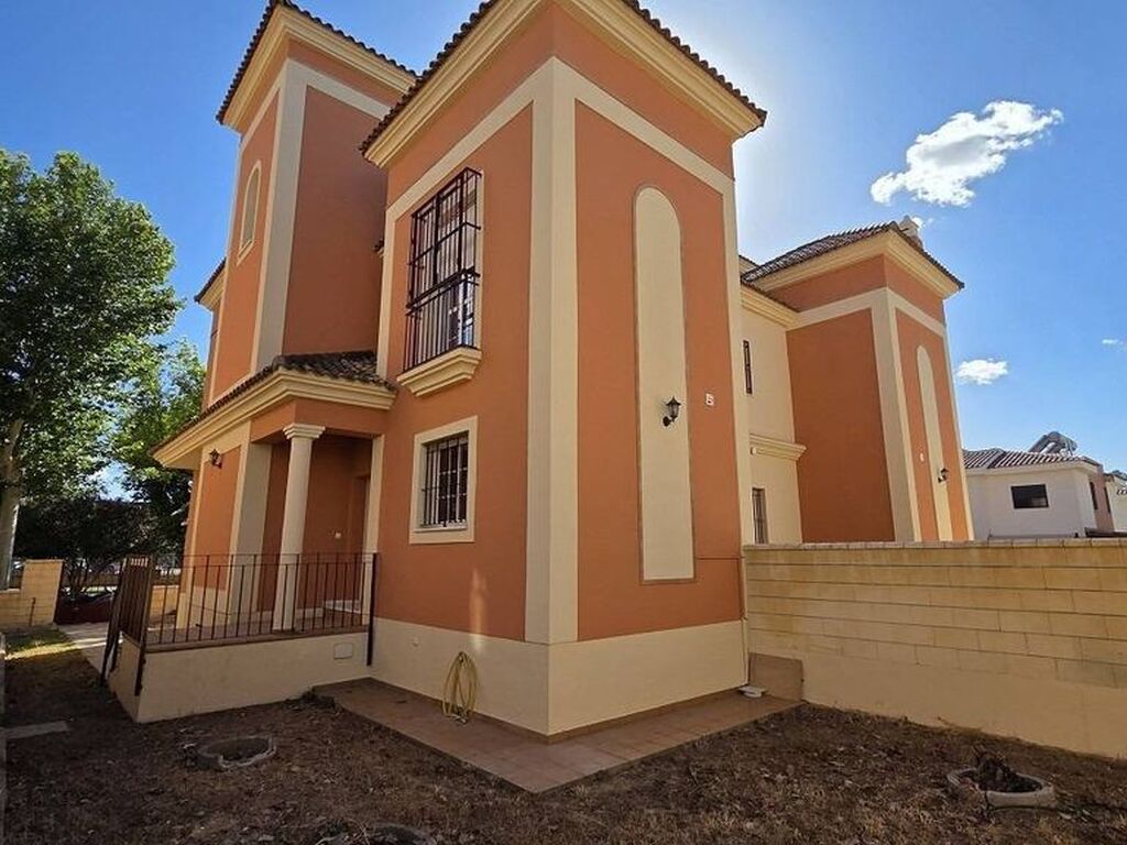 Maison de luxe à vendre à Dos Hermanas, 450 000 €, Photo 1