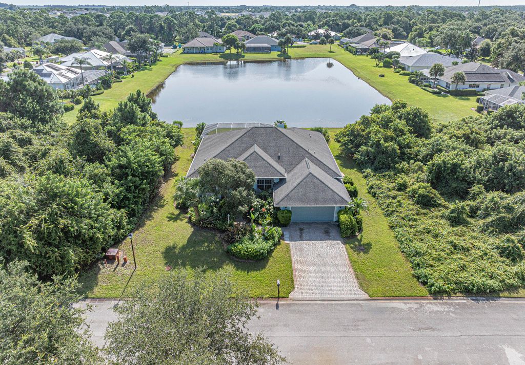 Maison de luxe à vendre à Vero Beach, 658 330 €, Photo 1