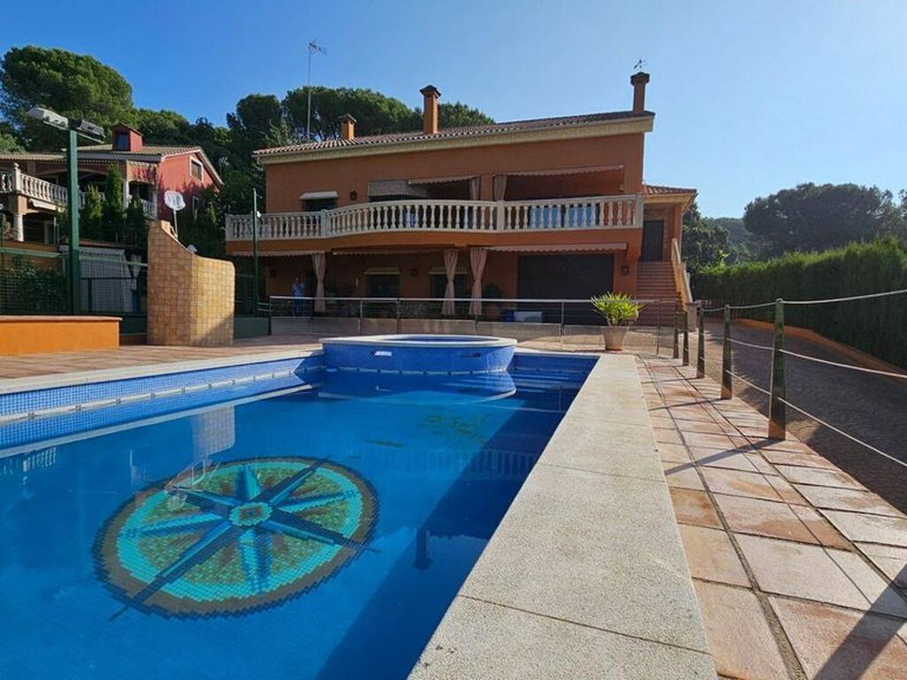 Luxury House for sale in Córdoba, 530 000 €, Photo 1