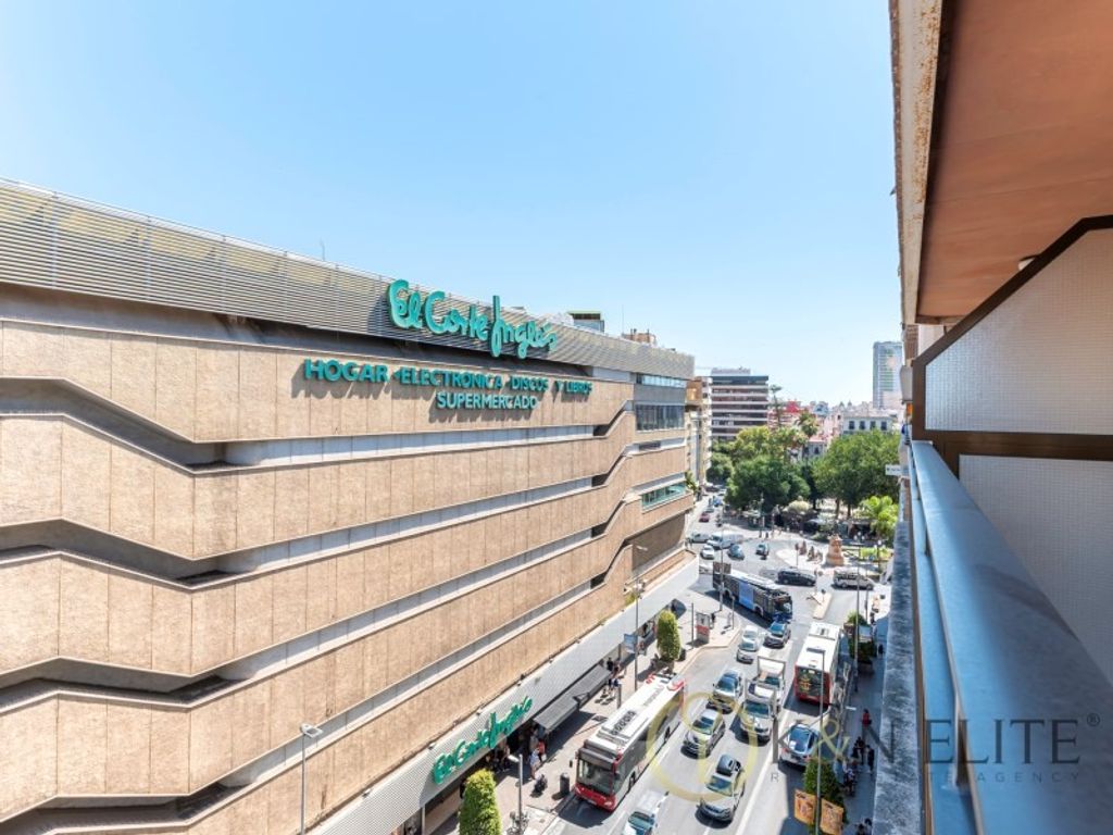 Appartement de luxe à vendre à Alicante, 570 000 €, Photo 1