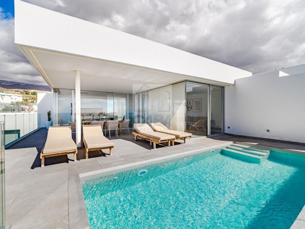 Maison de luxe à vendre à Adeje, 1 595 000 €, Photo 1