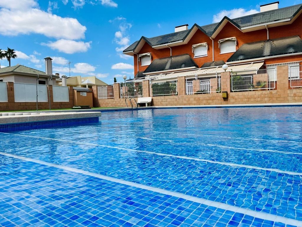 Maison de luxe à vendre à Elche, 450 000 €, Photo 2