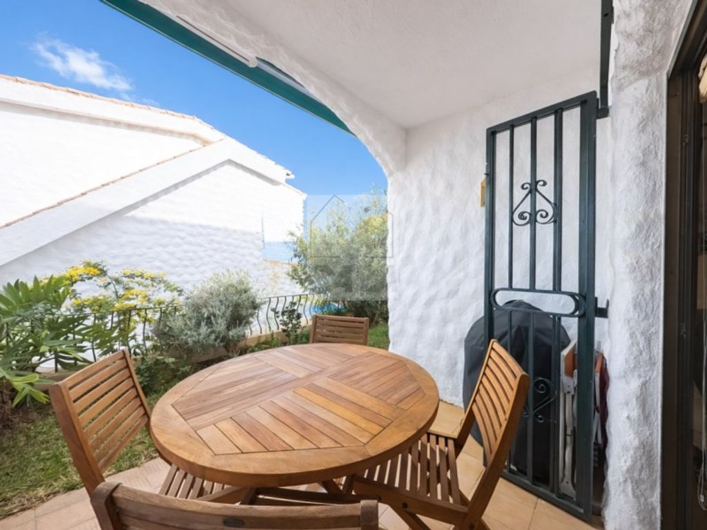 Luxury House for sale in Adeje, 595 000 €, Photo 2