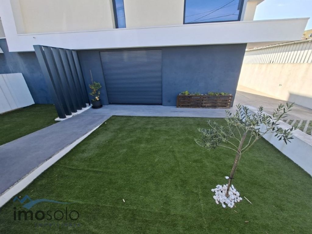 Luxury House for sale in Santa Maria Da Feira, 497 500 €, Photo 4