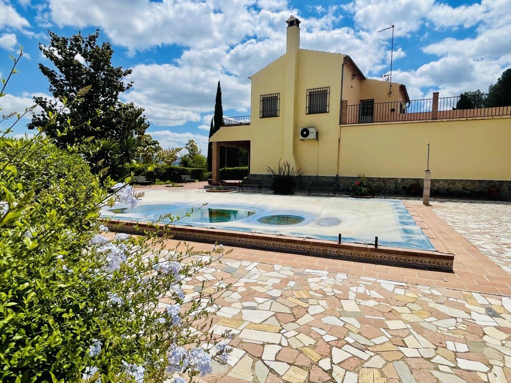 Maison de luxe à vendre à Antequera, 849 000 €, Photo 1