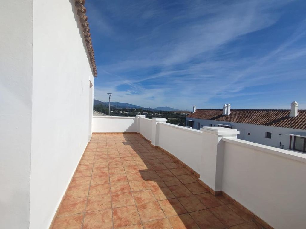 Luxury House for sale in Casares, 499 000 €, Photo 1