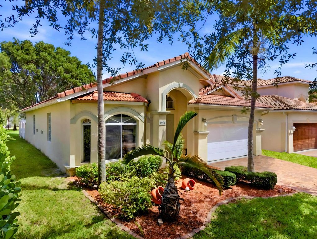 Maison de luxe à vendre à West Palm Beach, 419 024 €, Photo 1