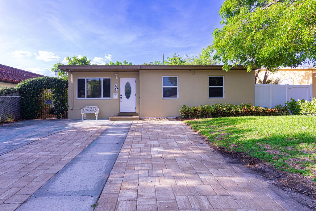 Maison de luxe à vendre à West Palm Beach, 543 090 €, Photo 1