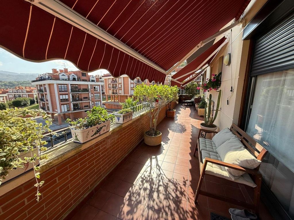 Luxury Apartment for sale in Castro-Urdiales, 645 000 €, Photo 6