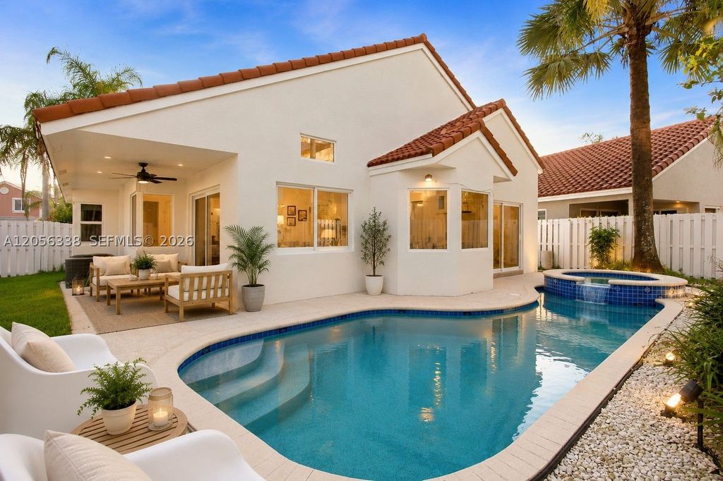 Maison de luxe à vendre à Weston, 615 200 €, Photo 1