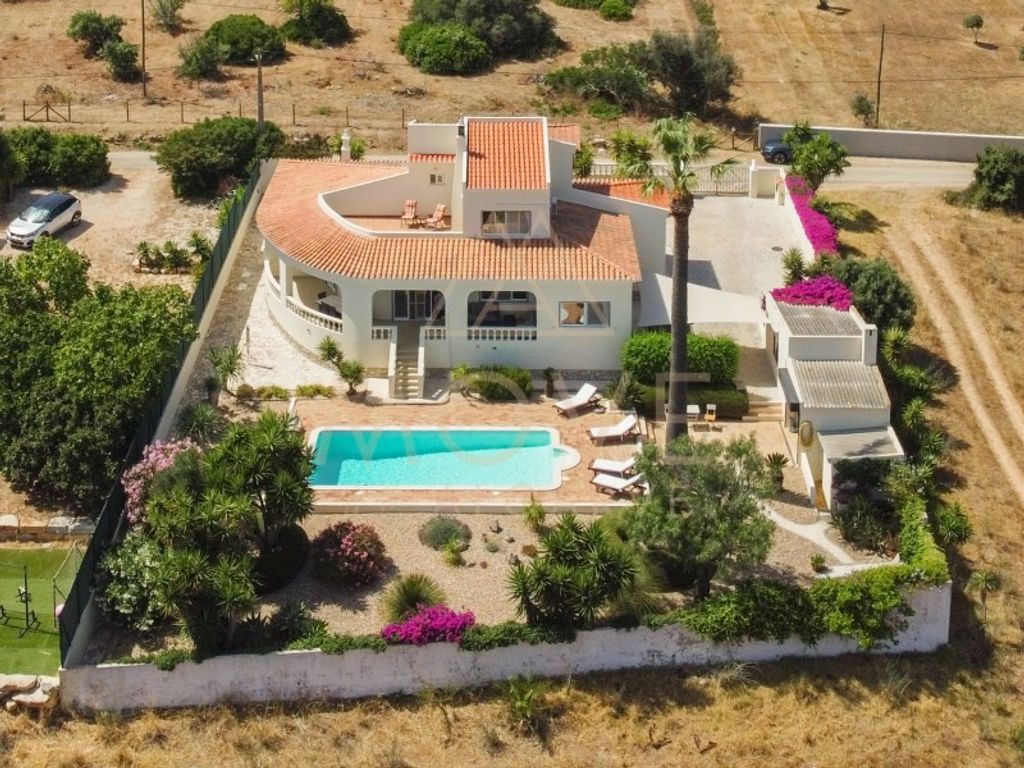 Maison de luxe à vendre à Lagos, 895 000 €, Photo 1