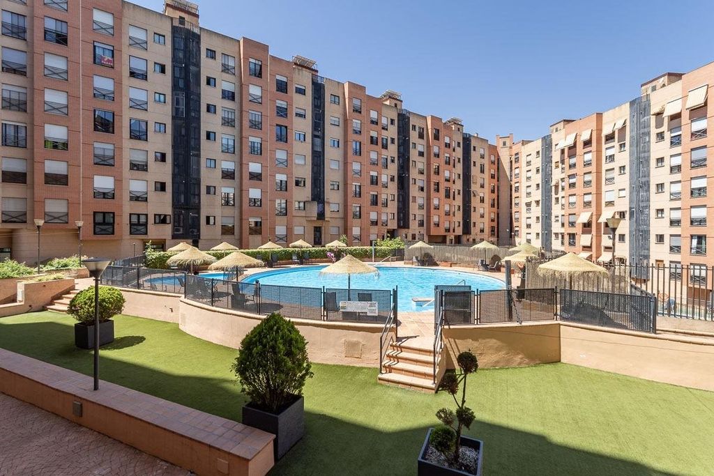 Appartement de luxe à vendre à Granada, 495 000 €, Photo 1
