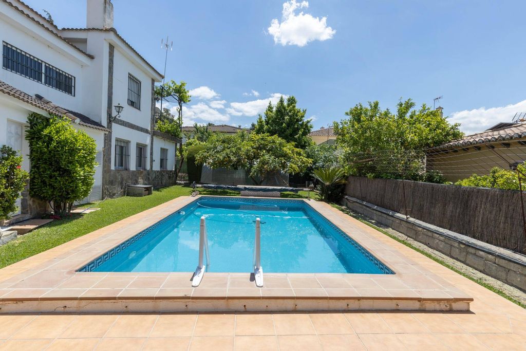 Maison de luxe à vendre à Otura, 495 000 €, Photo 1