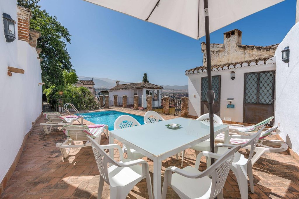 Maison de luxe à vendre à Granada, 1 300 000 €, Photo 1