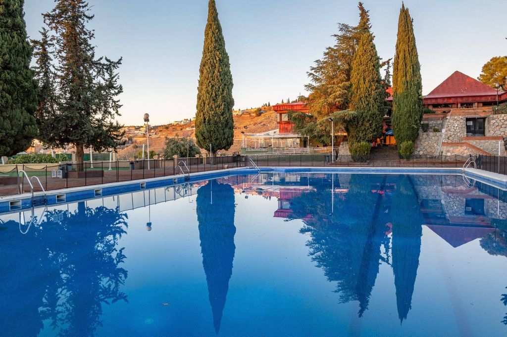 Maison de luxe à vendre à Granada, 630 000 €, Photo 2