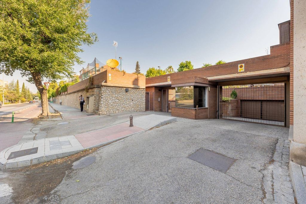 Maison de luxe à vendre à Granada, 950 000 €, Photo 2