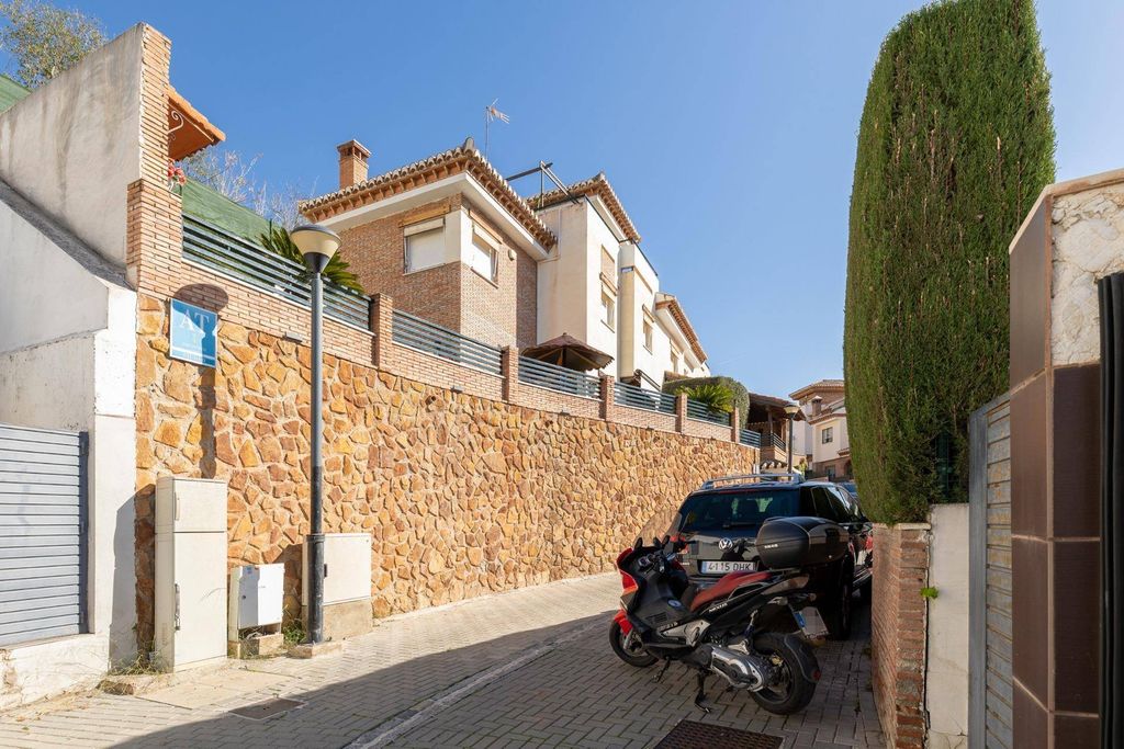 Maison de luxe à vendre à Granada, 640 000 €, Photo 3