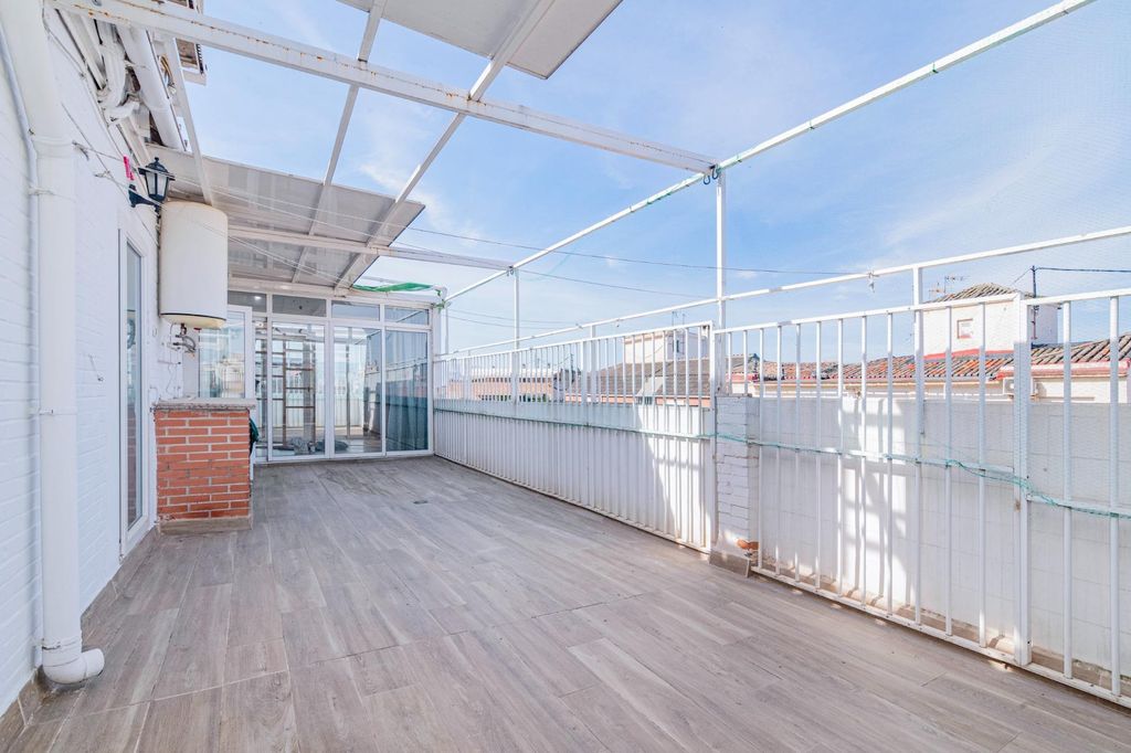 Luxury Apartment for sale in Granada, 495 000 €, Photo 4
