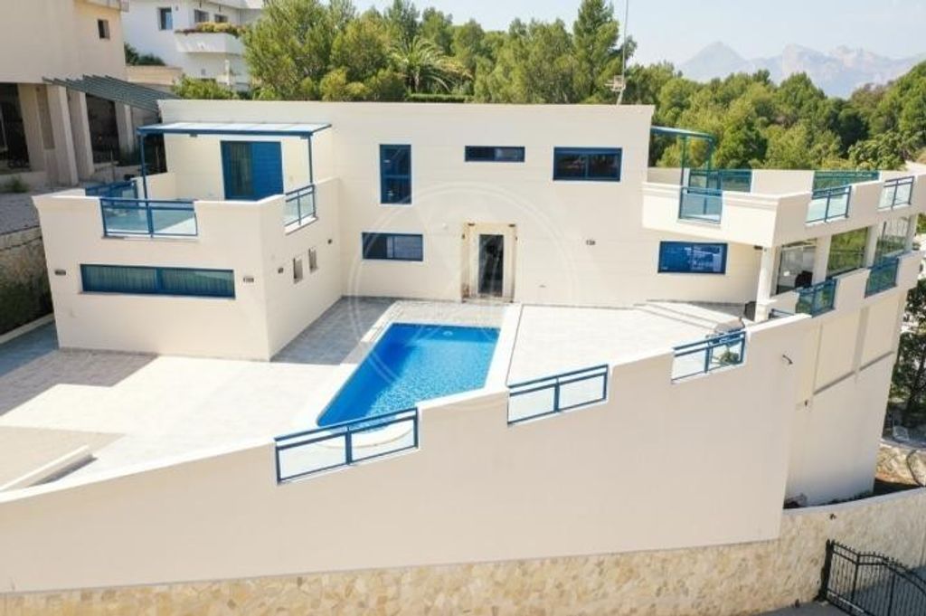 Luxury House for sale in Altea, 895 000 €, Photo 1