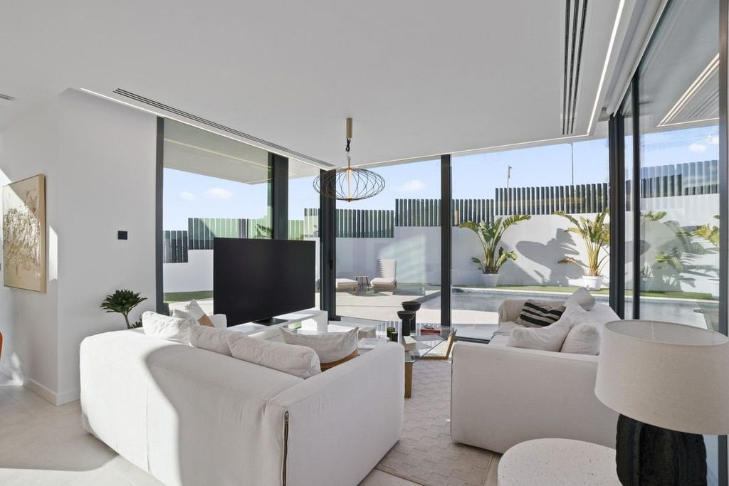 Luxury House for sale in Villajoyosa, 2 172 450 €, Photo 2