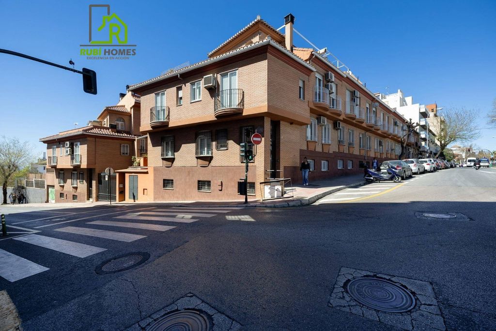 Maison de luxe à vendre à Granada, 535 000 €, Photo 1