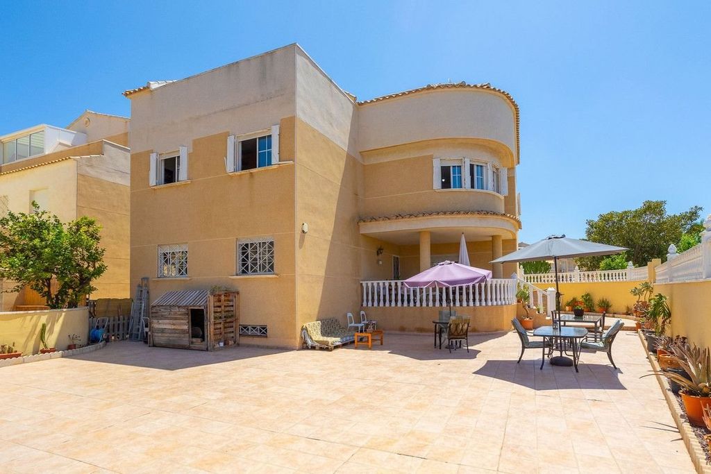 Maison de luxe à vendre à Torrevieja, 539 000 €, Photo 2