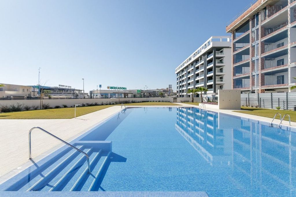 Appartement de luxe à vendre à Torrevieja, 599 000 €, Photo 4