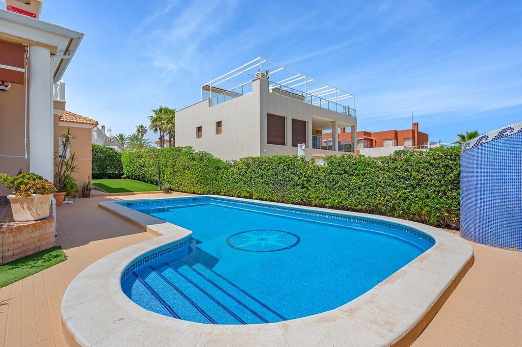 Maison de luxe à vendre à Torrevieja, 950 000 €, Photo 7