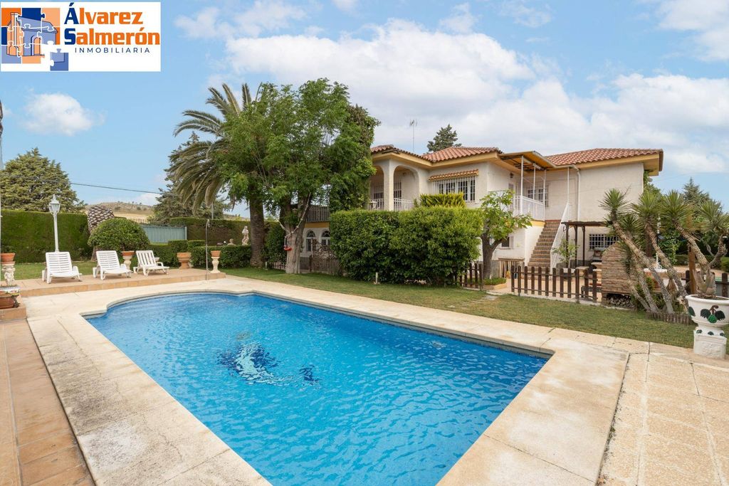 Maison de luxe à vendre à Otura, 449 000 €, Photo 1
