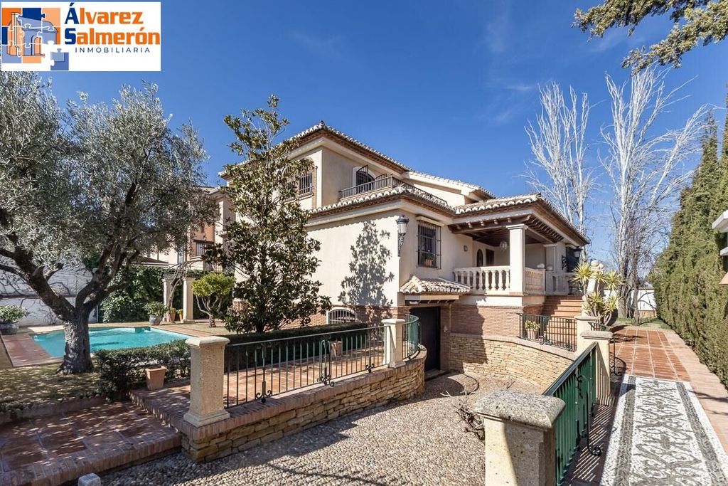 Maison de luxe à vendre à Ogíjares, 698 000 €, Photo 1
