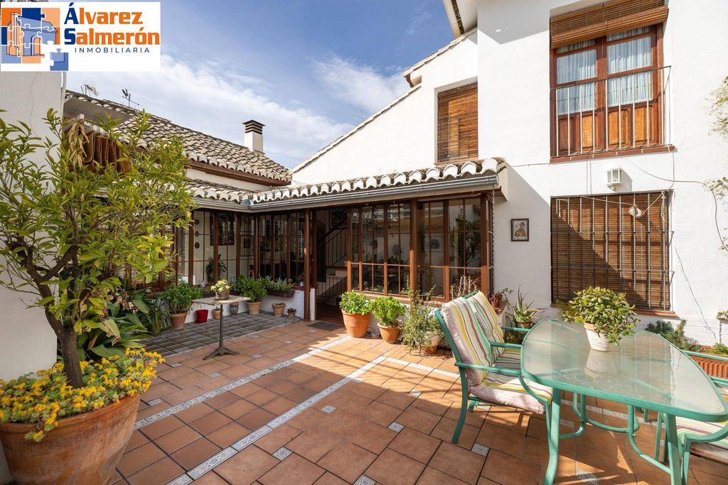 Maison de luxe à vendre à Granada, 1 200 000 €, Photo 1