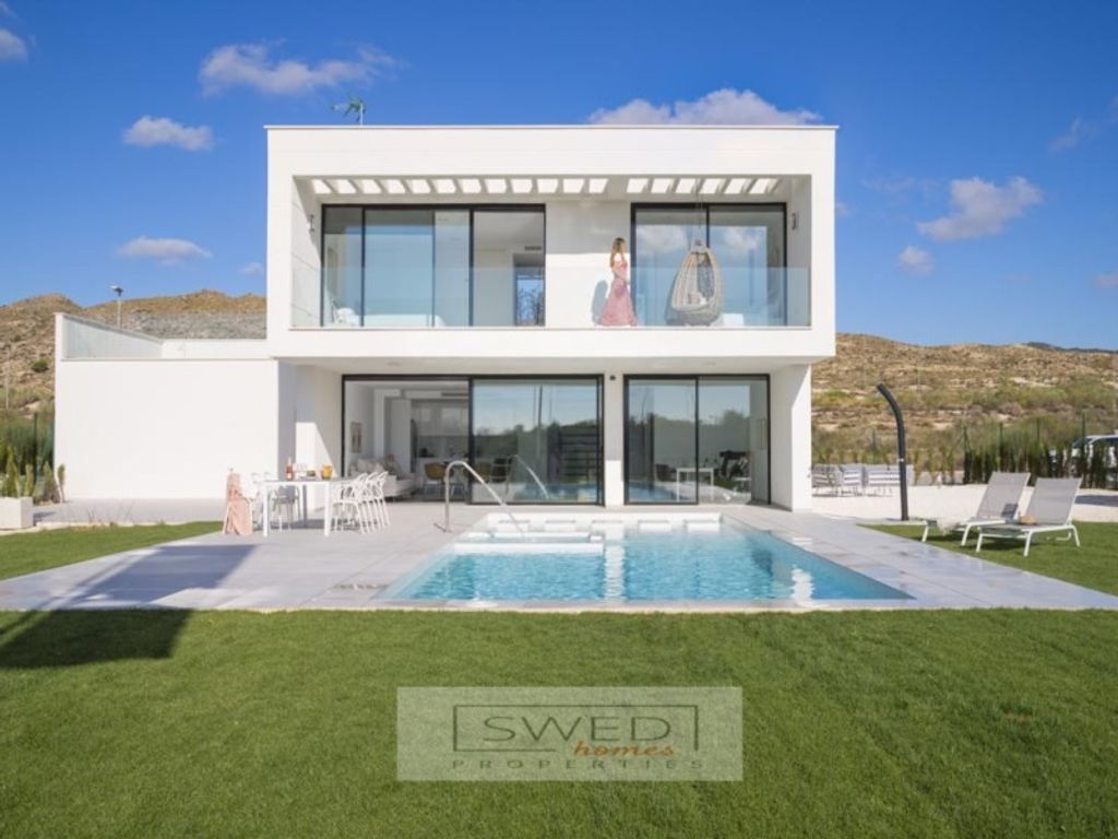 Luxury House for sale in Murcia, 627 000 €, Photo 1