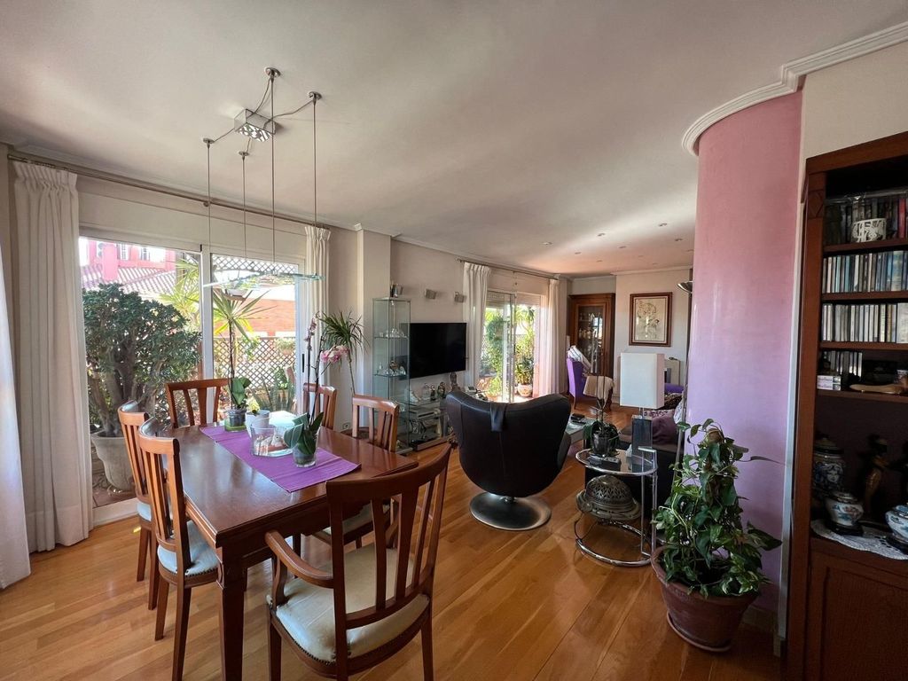 Luxury Apartment for sale in Murcia, 575 000 €, Photo 2