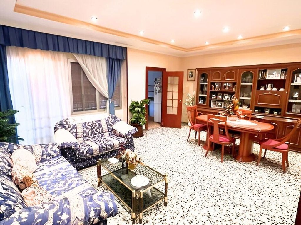Maison de luxe à vendre à Burjassot, 450 000 €, Photo 3