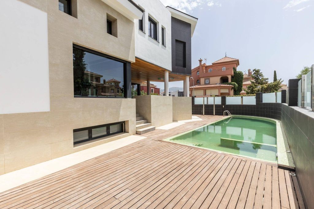 Maison de luxe à vendre à Ogíjares, 1 195 000 €, Photo 1