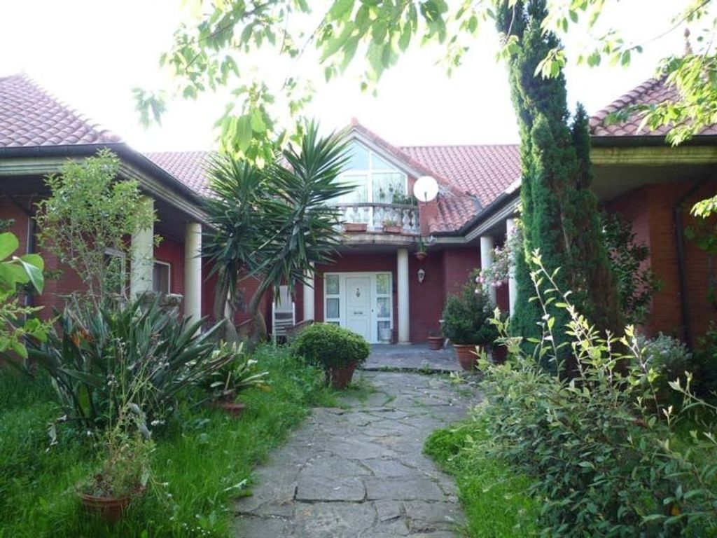 Maison de luxe à vendre à Igollo, 780 000 €, Photo 1
